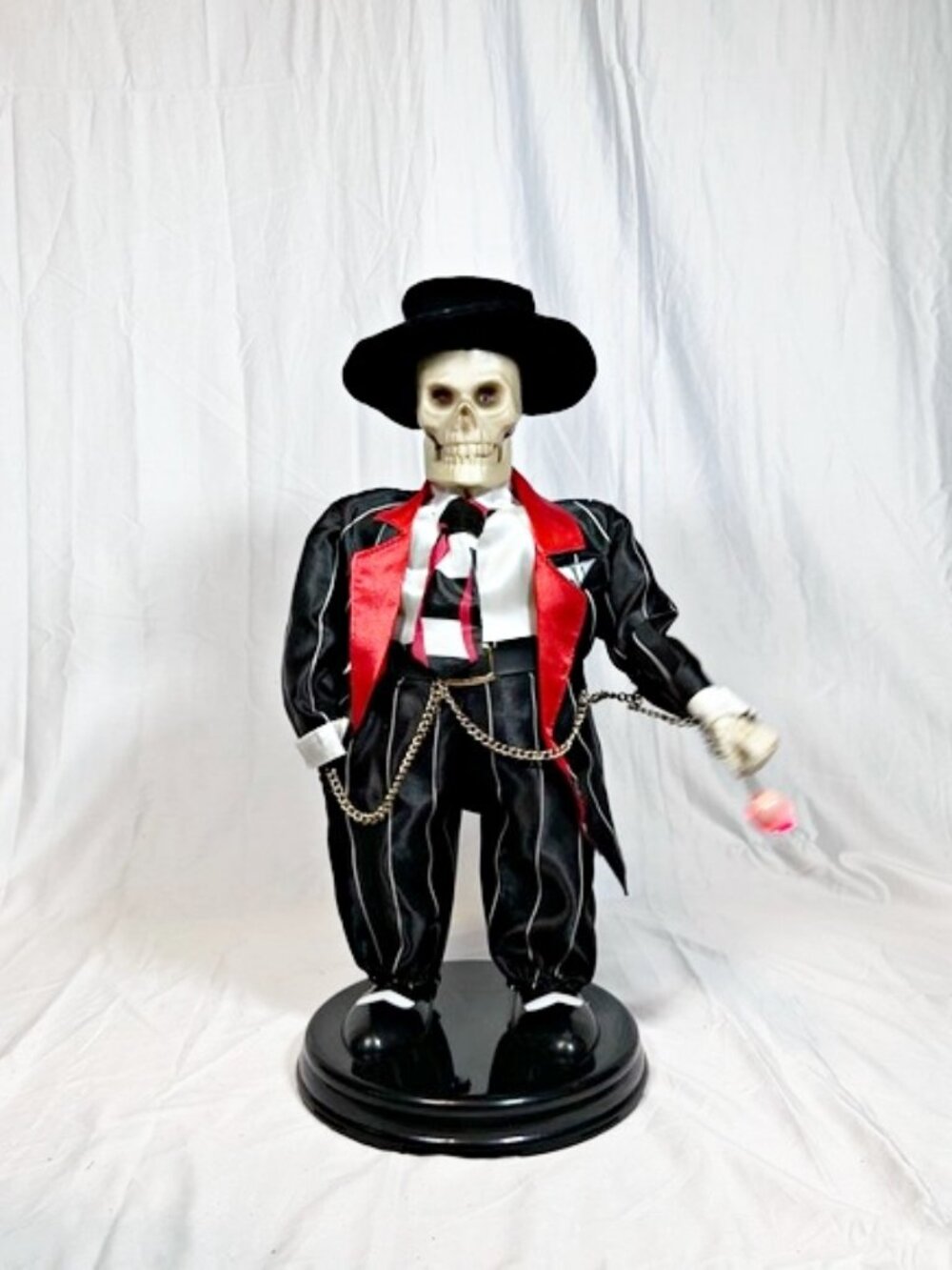 Vntg Gemmy Swingin Skelly Gangster Zoot Suit Animated Dancing Singing Skeleton